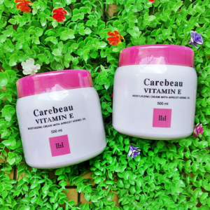 Kem Dưỡng Thể Body Carebeau Vitamin E 500ml, cung cấp đủ độ ẩm cho da