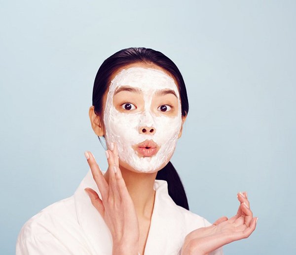 7 thoi quen cham soc da mua he, tuong tot ma ai ngo lam mun ngay cang noi day dac - 4