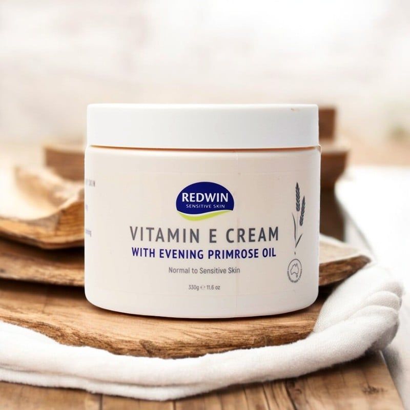 Kem Dưỡng Da Mềm Mịn Redwin Vitamin E Cream 300g