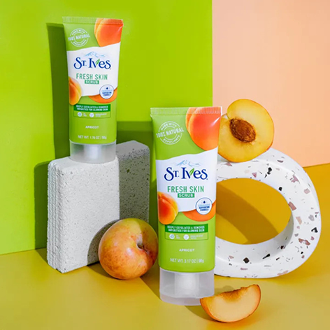 Sữa Rửa Mặt Tẩy Tế Bào Chết St.Ives