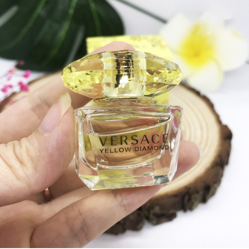 Nước Hoa Nữ Mini Versace 5ml Vàng Edt